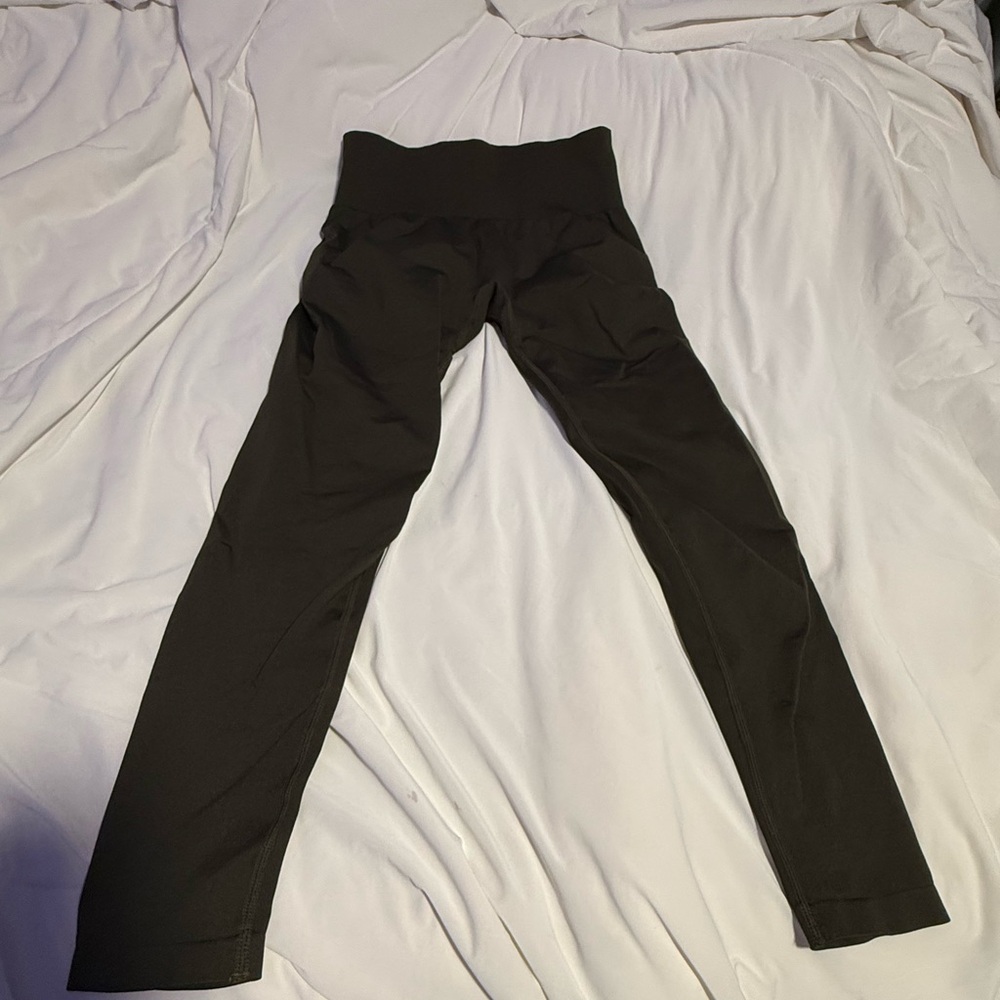 Halara size small leggings with butt lift. New without tags. Olive green.  D3